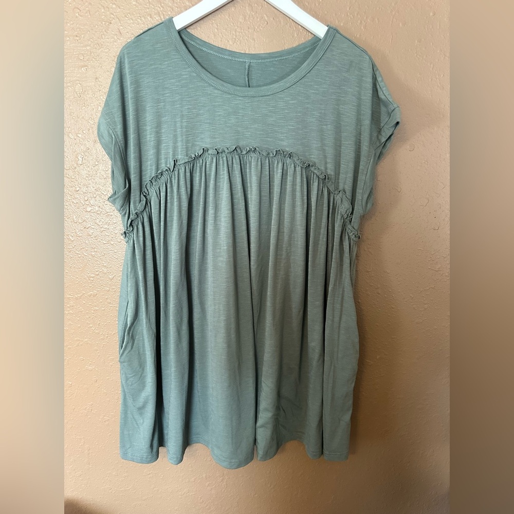 Women's Casual Green Top